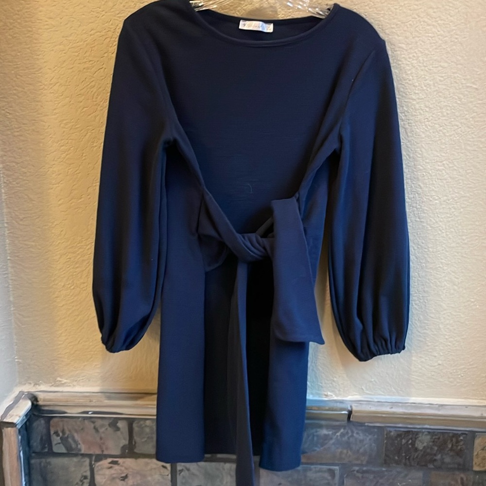 Dark blue short, long sleeve tie in front dress size medium